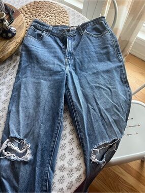 Blue Distressed Women's Jeans